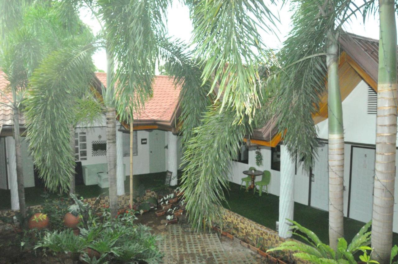 Infinite Green Pension Puerto Princesa Exterior foto