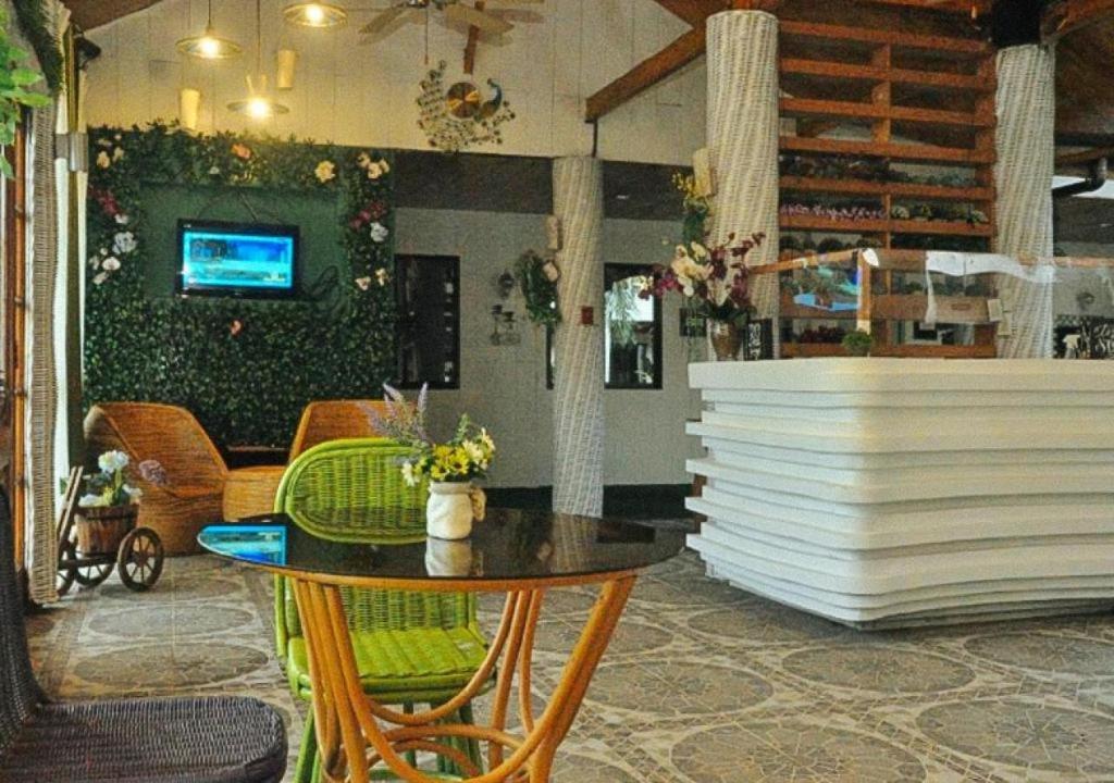 Infinite Green Pension Puerto Princesa Exterior foto